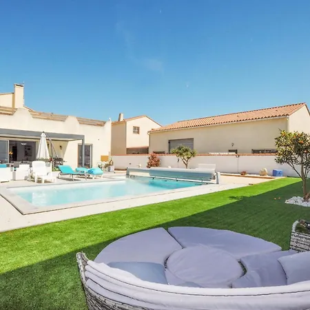 4 Bedroom Gorgeous In *