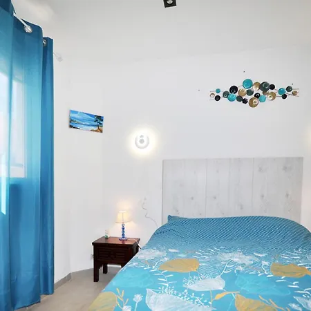 בית נופש 4 Bedroom Gorgeous In