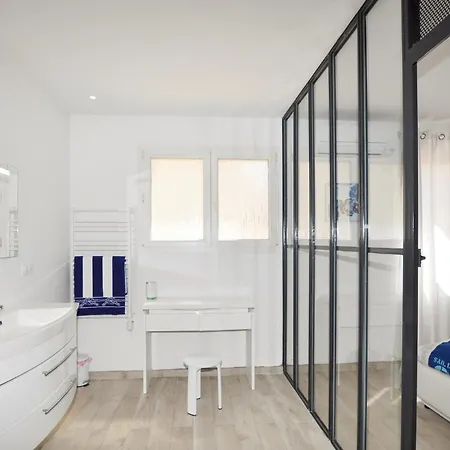 Feriehus Lovely In Canet-en-Roussillon